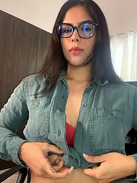 Cristal Williams online show from March 12, 2026, 12:11 pm