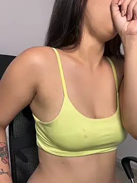 Cristal Williams online show from March 17, 2026, 1:36 pm