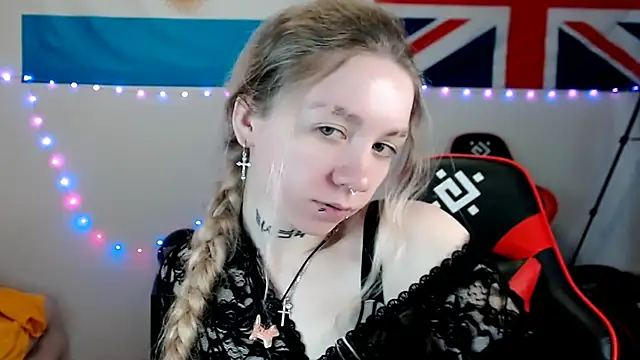 Nica Kawaii online show from March 17, 2026, 6:39 am