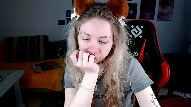 Nica Kawaii online show from May 1, 2026, 7:24 am