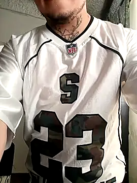 Decker Velvett online show from March 17, 2026, 4:10 pm