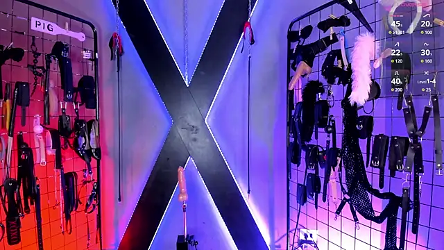 Snapshot of Cinthia_Iris_BDSM chatting on June 23, 2026, 3:37 am Cinthia Iris BDSM online show from June 23, 2026, 3:37 am