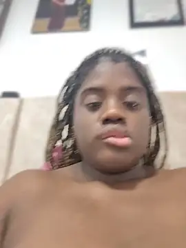 Snapshot of YourLiaa_ chatting on March 15, 2026, 5:46 am YourLiaa online show from March 15, 2026, 5:46 am