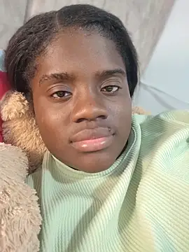 Snapshot of YourLiaa_ chatting on March 26, 2026, 12:06 am YourLiaa online show from March 26, 2026, 12:06 am