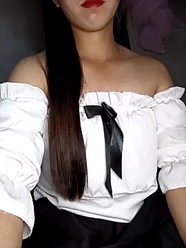Fiona 2026 online show from April 25, 2026, 2:03 pm
