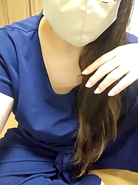 ayumidesu online show from June 22, 2026, 1:29 am