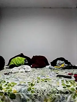 Snapshot of TuCanero23cm chatting on April 9, 2026, 10:09 am TuCanero23cm online show from April 9, 2026, 10:09 am