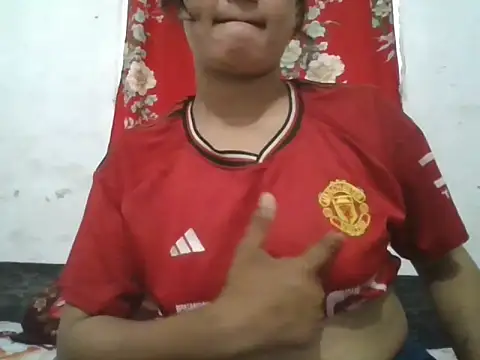 jesia342 online show from March 12, 2026, 3:18 pm