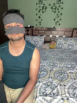 Snapshot of your_bhabhi_love chatting on May 12, 2026, 2:14 pm your bhabhi love online show from May 12, 2026, 2:14 pm