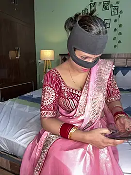 Snapshot of your_bhabhi_love chatting on June 28, 2026, 5:08 pm your bhabhi love online show from June 28, 2026, 5:08 pm