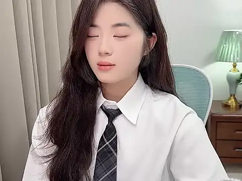 Nicole20266 online show from March 11, 2026, 2:34 pm