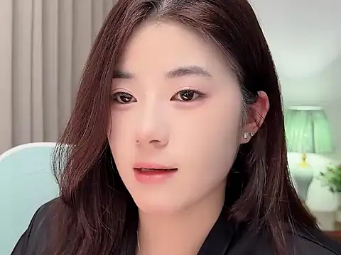 Nicole20266 online show from March 13, 2026, 1:51 pm