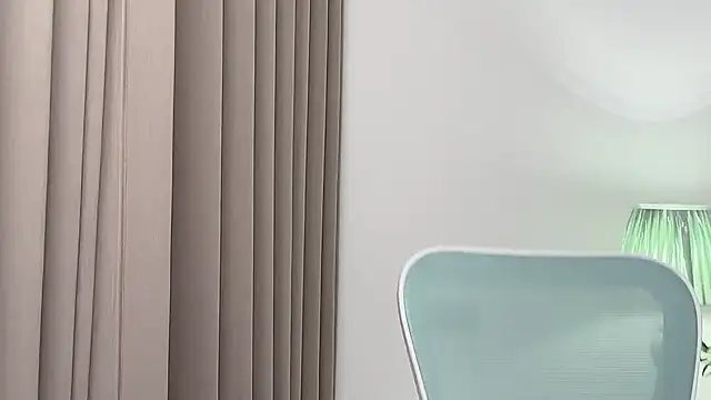 Nicole20266 online show from March 18, 2026, 2:04 am