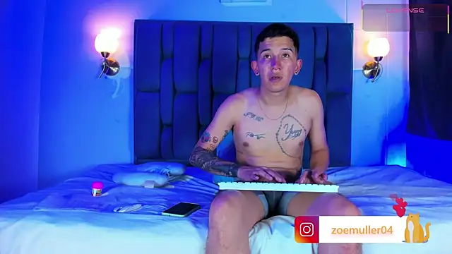 Snapshot of Zoe_Axel1 chatting on July 24, 2026, 6:28 pm Zoe Axel1 online show from July 24, 2026, 6:28 pm