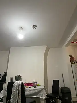 Snapshot of Giullyaxxx chatting on March 13, 2026, 1:18 pm Giullyaxxx online show from March 13, 2026, 1:18 pm