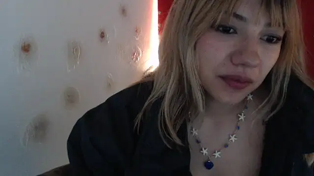 danielawidx online show from April 12, 2026, 9:36 am