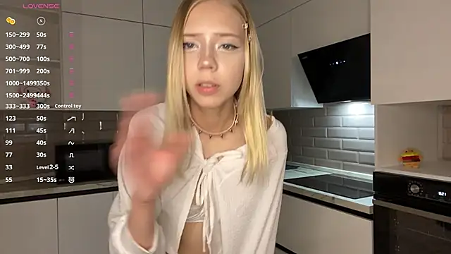 AliceGorley online show from May 1, 2026, 5:06 pm