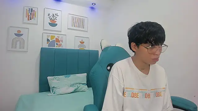 ivyheat3 online show from March 12, 2026, 12:00 pm