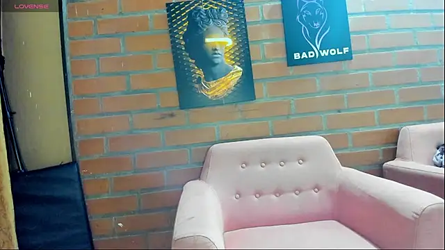 Snapshot of Badwolf818_ chatting on April 17, 2026, 9:01 am Badwolf818 online show from April 17, 2026, 9:01 am