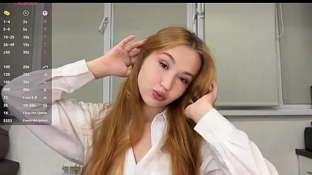 Anne Blossomm online show from July 28, 2026, 7:04 pm