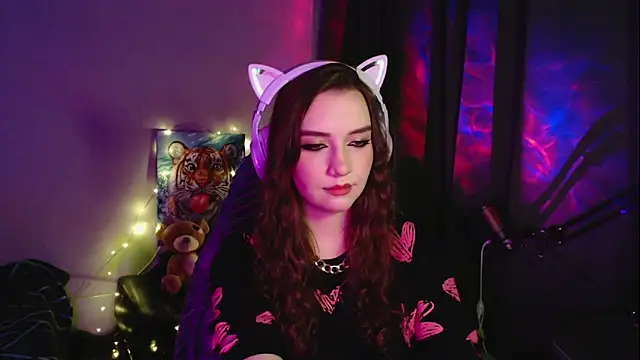 Celia Sensual  online show from April 14, 2026, 8:04 pm