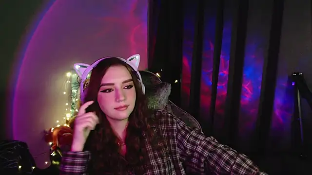 Celia Sensual  online show from July 4, 2026, 6:14 pm