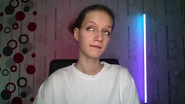 Chrissy Joyful online show from May 5, 2026, 5:04 am