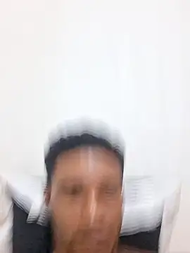 roariel online show from March 10, 2026, 1:32 am