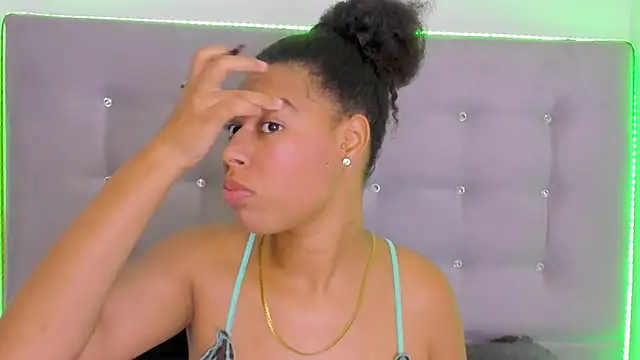 tatianasquirthot online show from June 7, 2026, 7:06 pm