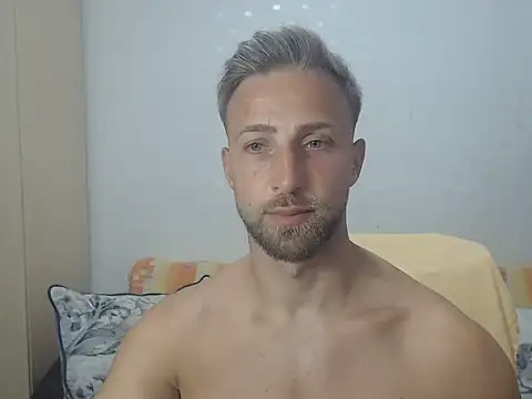 BlondEagleMuscle online show from July 23, 2026, 7:01 pm