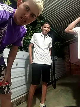 3hornys-straights online show from March 7, 2026, 2:19 am