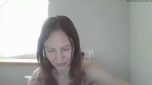 Snapshot of AnnaTight chatting on June 1, 2026, 8:38 am AnnaTight online show from June 1, 2026, 8:38 am
