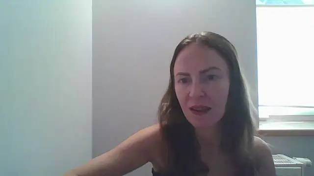 Snapshot of AnnaTight chatting on July 18, 2026, 12:31 pm AnnaTight online show from July 18, 2026, 12:31 pm