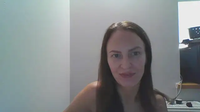 Snapshot of AnnaTight chatting on July 20, 2026, 8:17 am AnnaTight online show from July 20, 2026, 8:17 am