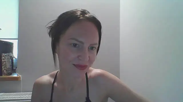 Snapshot of AnnaTight chatting on August 2, 2026, 8:24 am AnnaTight online show from August 2, 2026, 8:24 am
