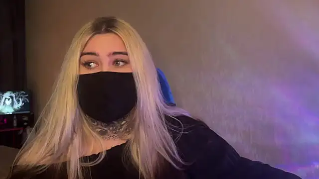 Xtoni  online show from March 13, 2026, 8:21 am