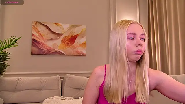 TessaAdorablee online show from April 26, 2026, 5:38 am