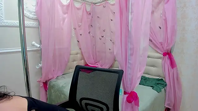 Snapshot of VictoriaSecretXO chatting on March 12, 2026, 3:34 am VictoriaSecretXO online show from March 12, 2026, 3:34 am