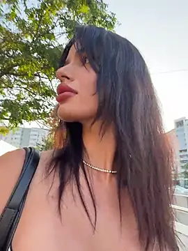 Snapshot of RaniaSnow chatting on July 24, 2026, 3:48 am RaniaSnow online show from July 24, 2026, 3:48 am