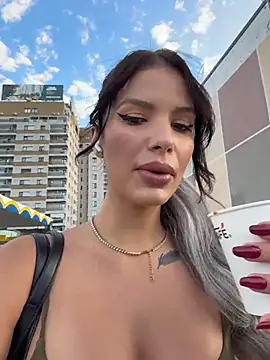 Snapshot of RaniaSnow chatting on July 29, 2026, 3:59 am RaniaSnow online show from July 29, 2026, 3:59 am