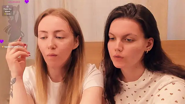 LelahLat online show from March 14, 2026, 8:53 am