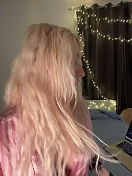 EllaCharm  online show from March 14, 2026, 5:18 pm