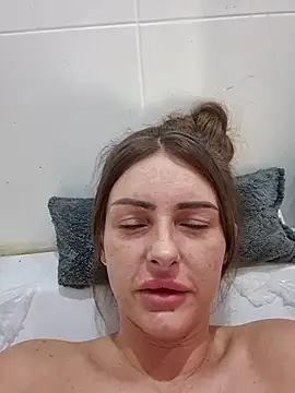 sexymilf30x online show from March 14, 2026, 9:37 am