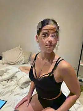 eva aix online show from March 16, 2026, 9:08 pm