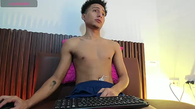 Snapshot of choco_dick_ chatting on July 25, 2026, 8:17 pm choco dick online show from July 25, 2026, 8:17 pm