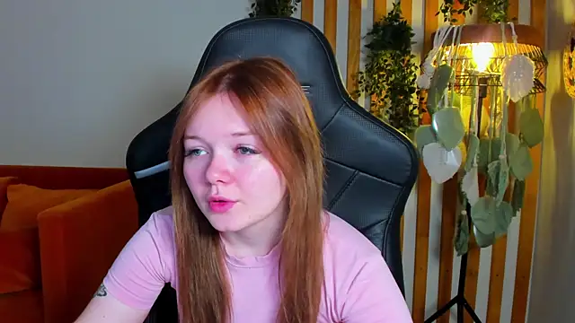ElinaVale online show from June 9, 2026, 6:41 pm