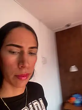 isa rousse25 online show from March 14, 2026, 8:36 pm