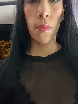 isa rousse25 online show from March 18, 2026, 1:09 am