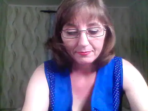 Snapshot of Alisaprice077 chatting on May 19, 2026, 6:03 pm Alisaprice077 online show from May 19, 2026, 6:03 pm