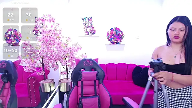 Natty bella online show from March 11, 2026, 7:20 pm